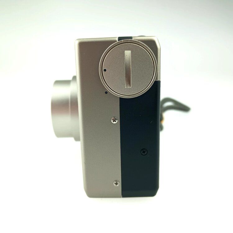 CONTAX T3 シルバー フィルムカメラ - メルカリ