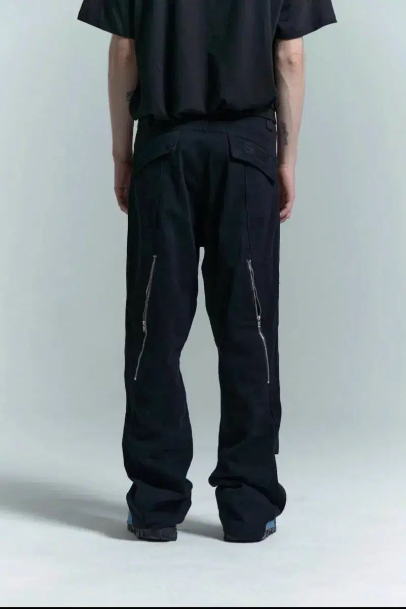 プラスチック プロダクト サイドジッパーパンツ