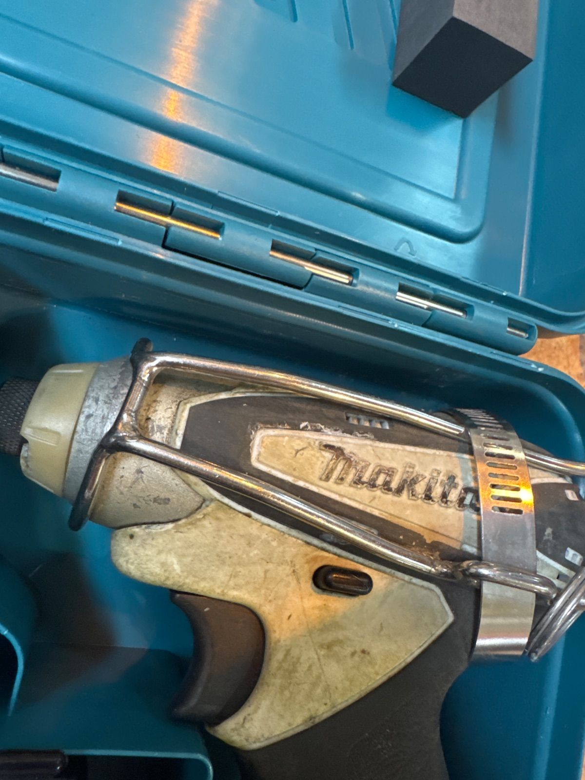 makita マキタ 充電式インパクトドライバ TD 090 D