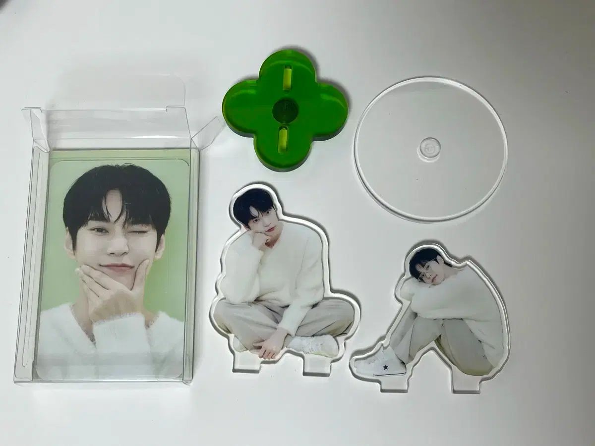 NCT ドヨン Dearest youth アクリルスタンド 新品未開封 NCT ドヨン(DOYOUNG) Dearest ユース(youth) ターニング アクリル