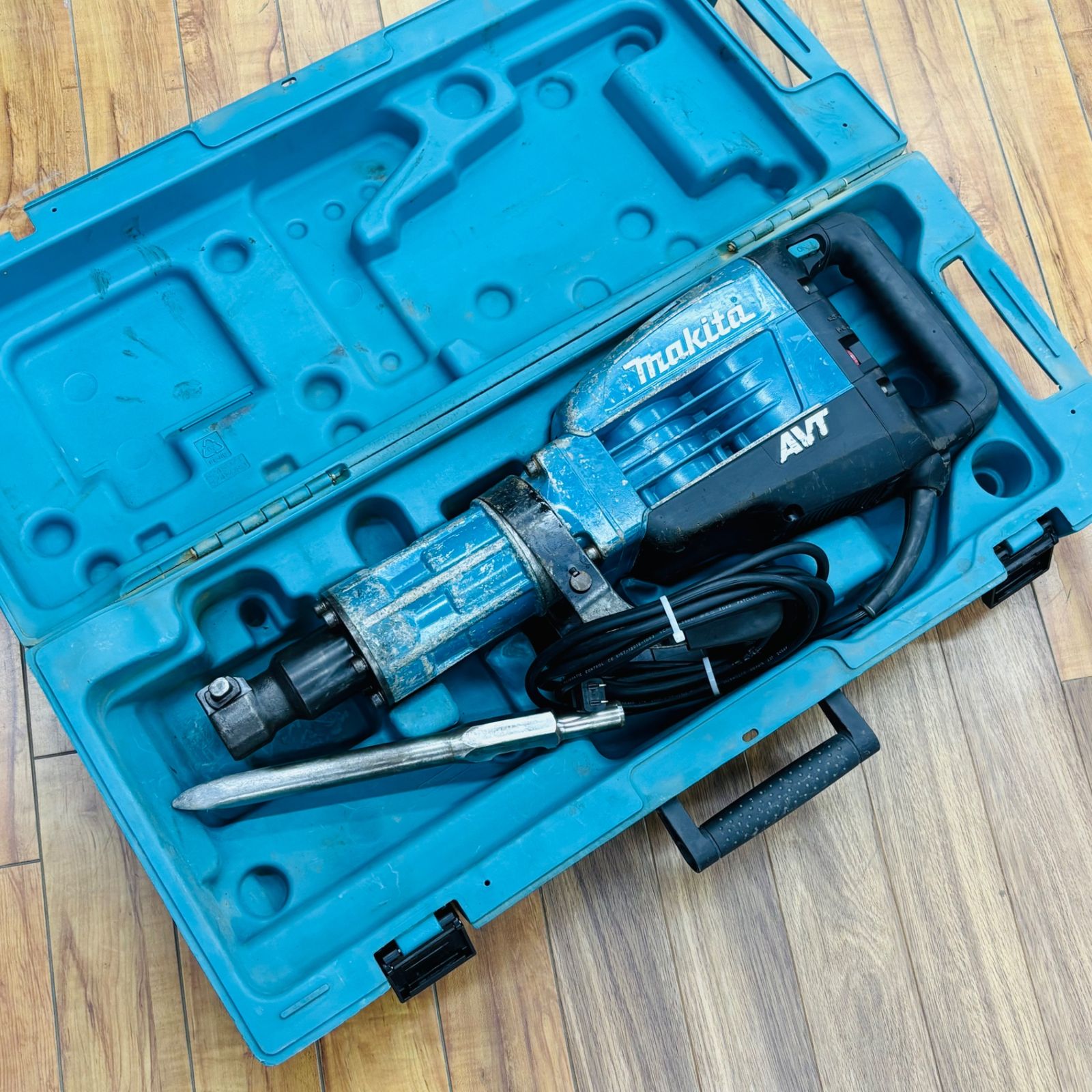 動作良好 makita マキタ 電動ハンマー HM 1317 C ブルポイント1本付き