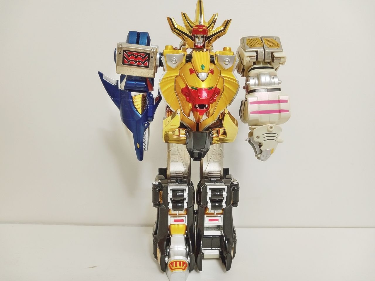 百獣戦隊ガオレンジャー ガオキング 戦隊シリーズ 本体のみ 有 キズ 塗装ハガレ有 MB-6285