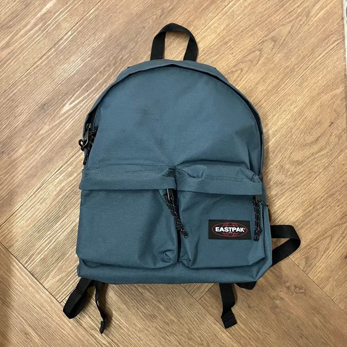 N134 EASTPAK バックパック 【公式通販】