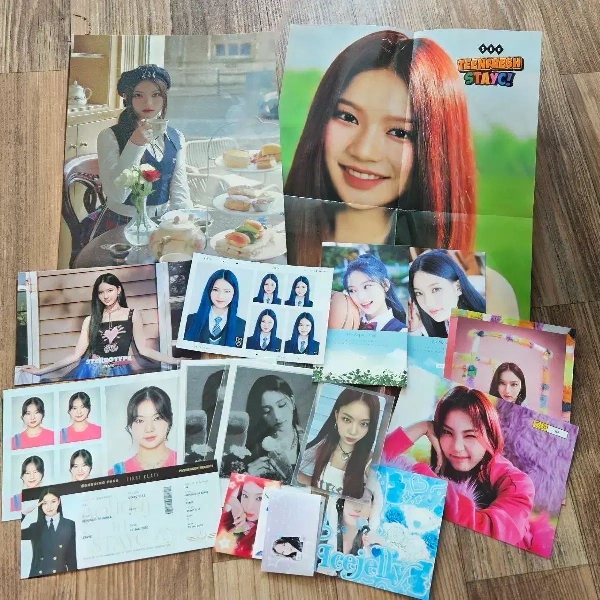 stayc アルバム まとめ売り トレカ付き まとめ売り) STAYC（ステイシー）アイサ グッズ トレカ シーグリ