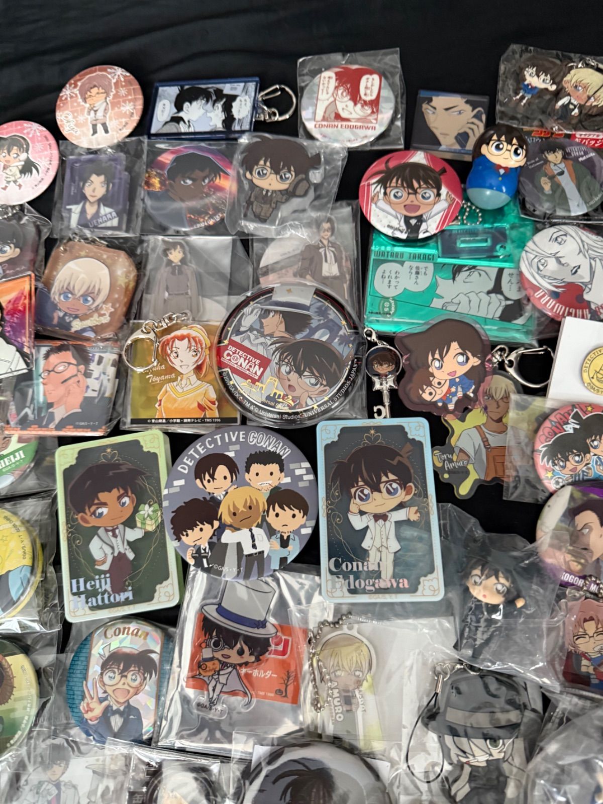名探偵コナン 缶バッジ ラバーストラップ アクリルスタンド