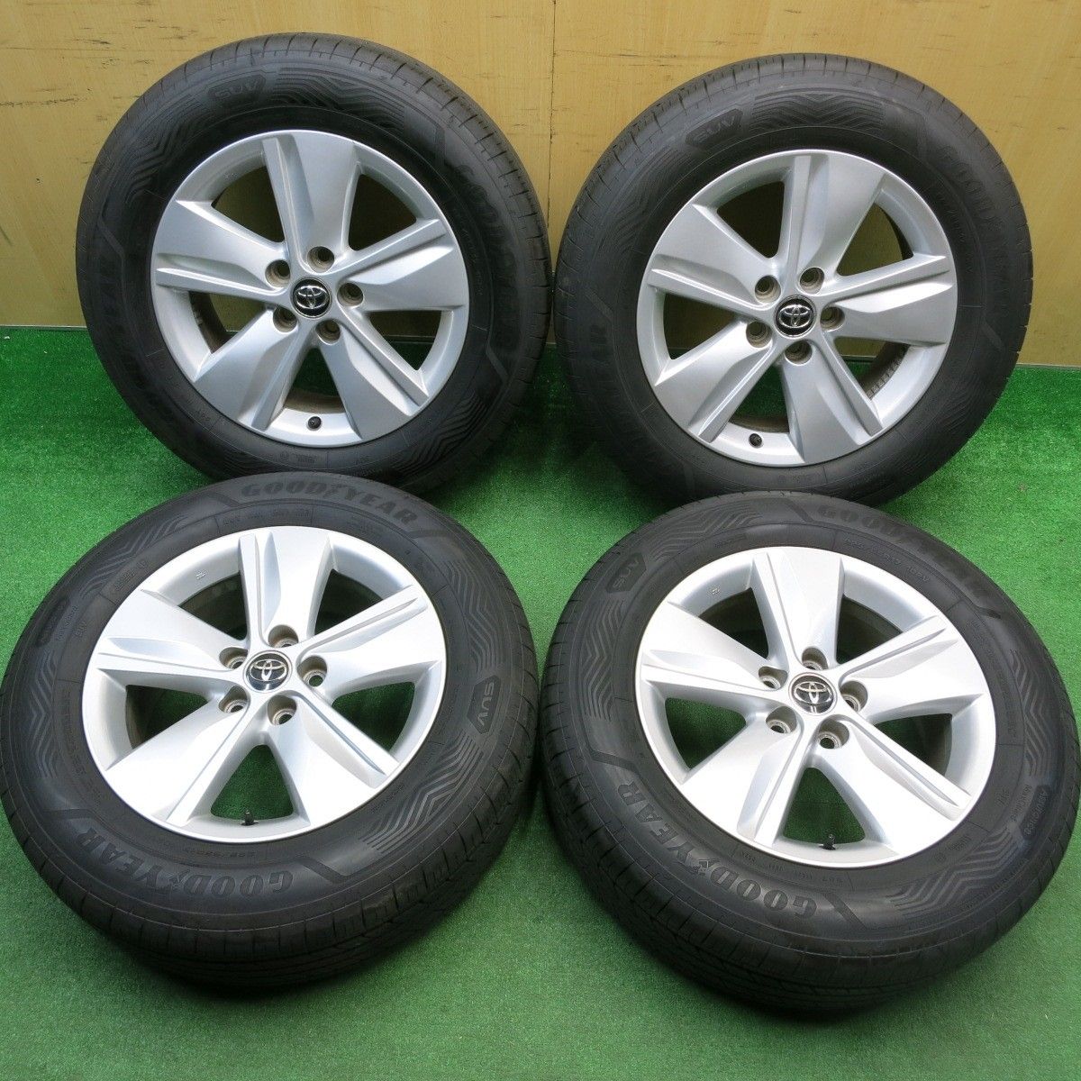 バリ溝 24年 キレイ 9 5分 トヨタ 60系 ハリアー 225 65 R 17 グッドイヤー MaxGuard SUV 17インチ PCD 114 3 5 H ノ