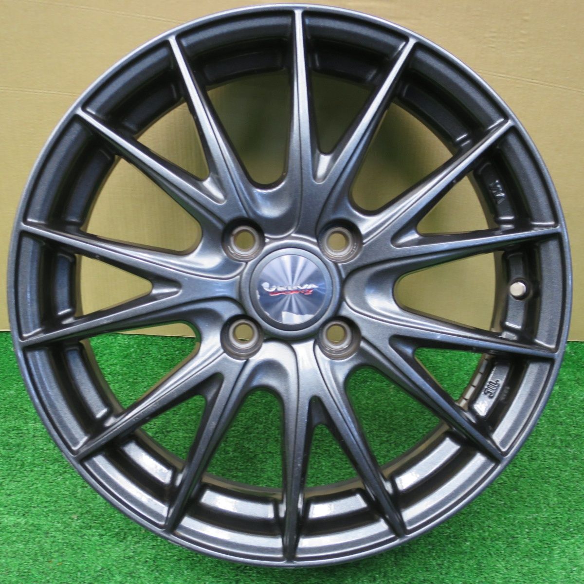 キレイ VELVA SPORTZ ヴェルヴァ スポルトZ 15インチ ホイール 15 5 J PCD 100 4 H ホ