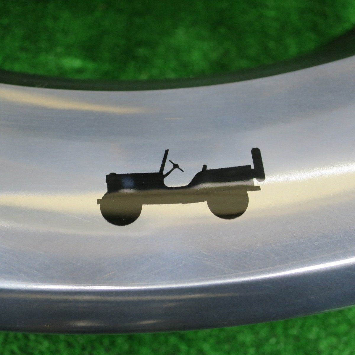  キレイ JEEP ジープ JL ラングラー アンリミテッド サハラ ホイール 18インチ 18 7 5 J PCD 127 H ホ 18インチ ホイール