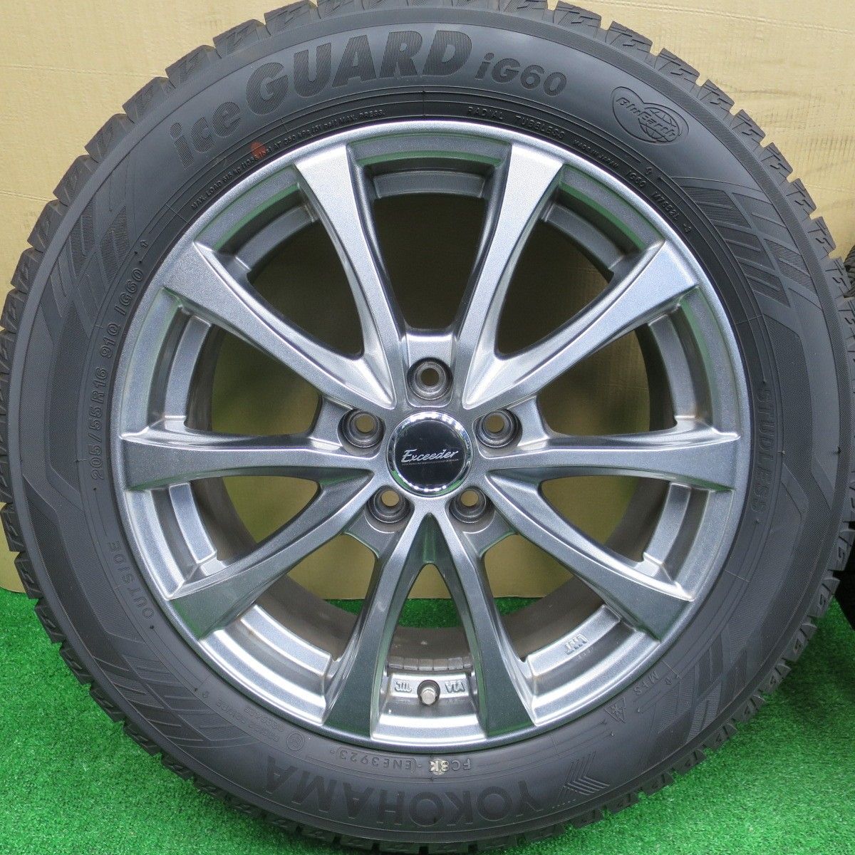 バリ溝 23年 キレイ 9 5分 86 BRZ 等 205 55 R 16 スタッドレス ヨコハマ アイスガード iG 60 Exceeder エクシーダー 16インチ PCD 100 5 H ス
