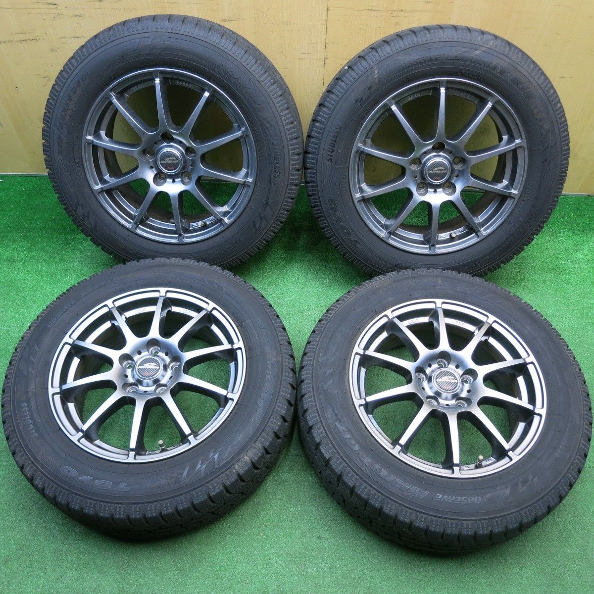 バリ溝 キレイ 9 5分 スタッドレス 205 65 R 16 トーヨー オブザーブ ガリット GIZ シュナイダー 16インチ PCD 114 3 5 H ス