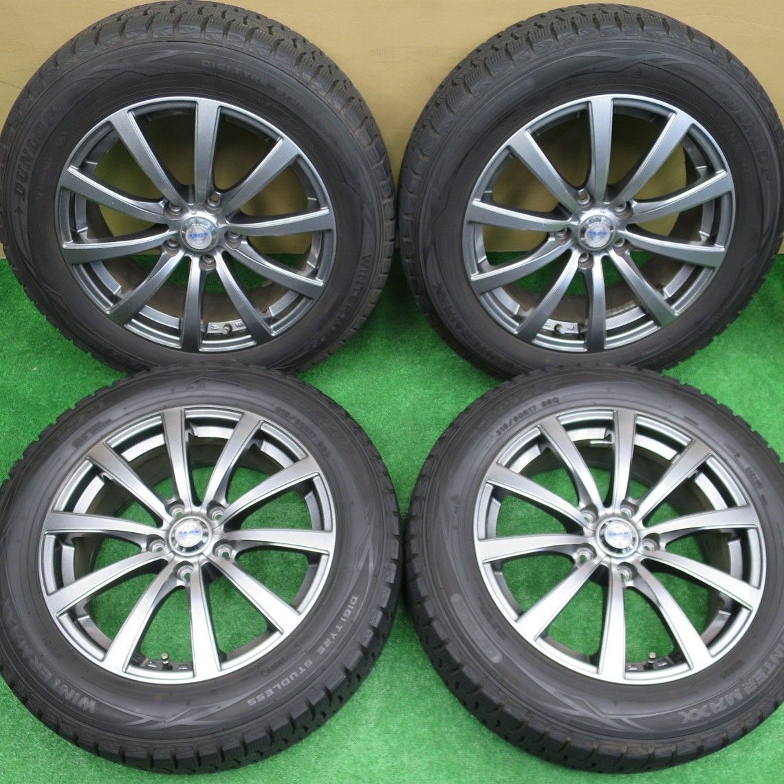 バリ溝 キレイ 9 5分以上 スタッドレス 215 60 R 17 ダンロップ ウインターマックス WM 01 ZACK JP 110 MONZA ザック モンツァ 17インチ PCD 114 3 5 H ス