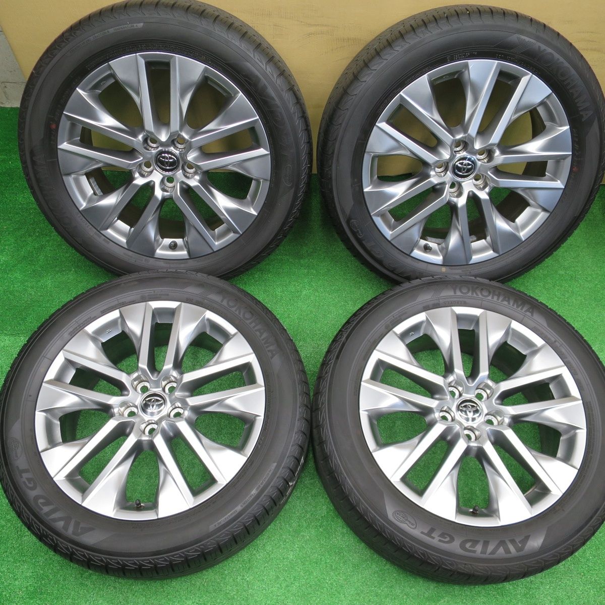 バリ溝 23年 キレイ 9 5分 トヨタ RAV 4 G Z パッケージ 235 55 R 19 ヨコハマ AVID GT 19インチ PCD 114 3 5 H ノ