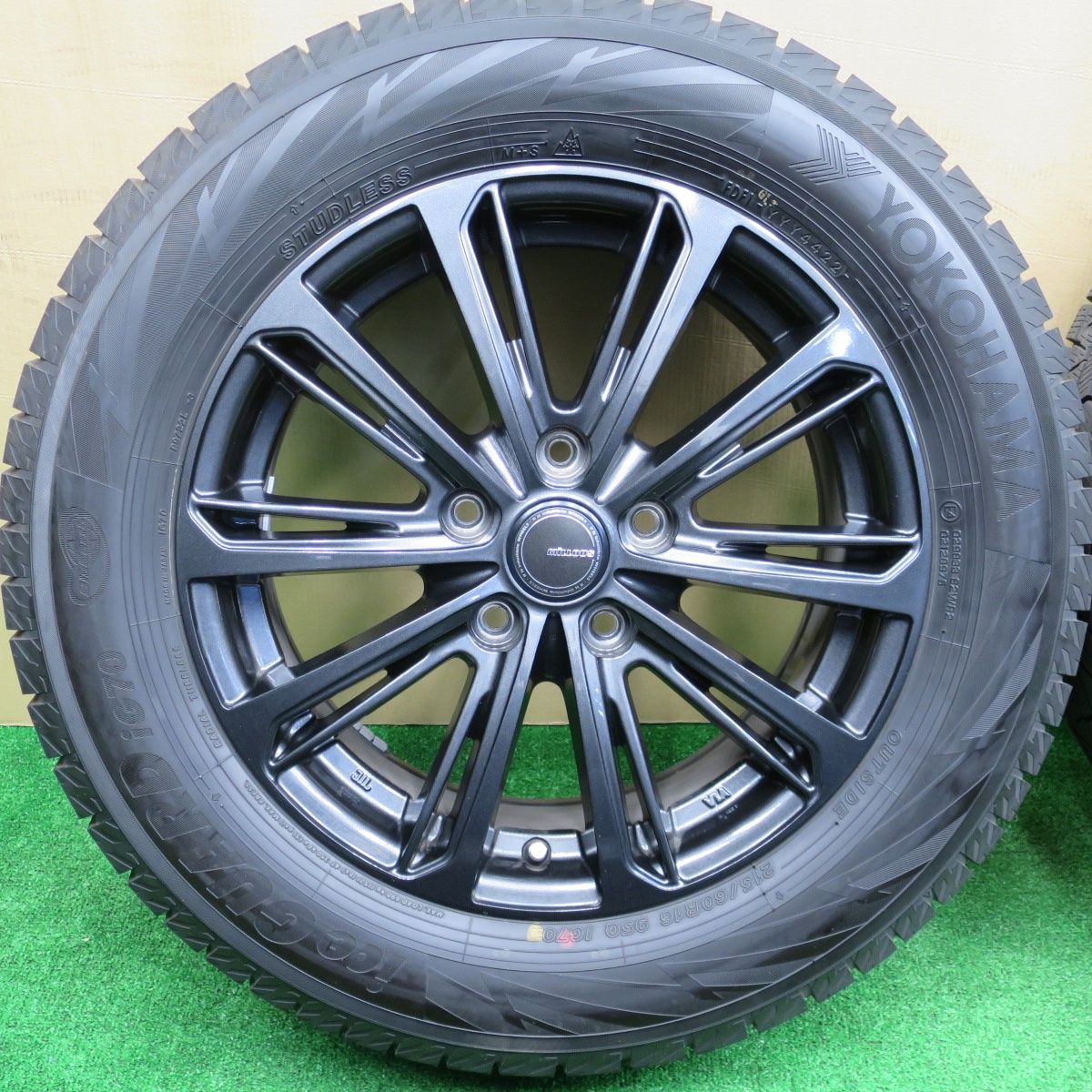 22年 キレイ スタッドレス 215 60 R 16 ヨコハマ アイスガード iG 70 MiLLOUS DF ミルアス 16インチ PCD 114 3 5 H ス