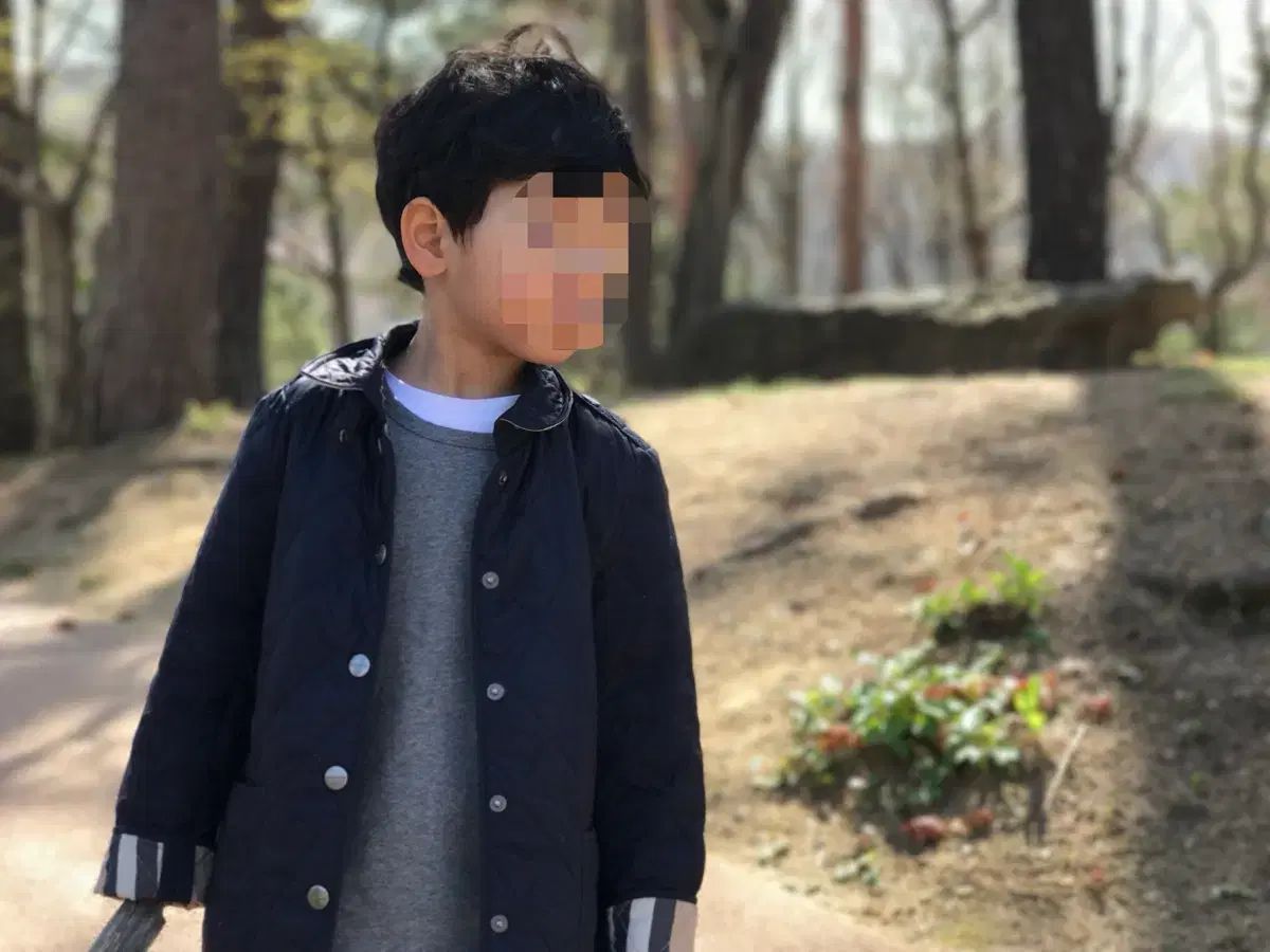 子供用 バーバリー ユニセックス ネイビー キルティング ジャケット 8 Y 128 cm