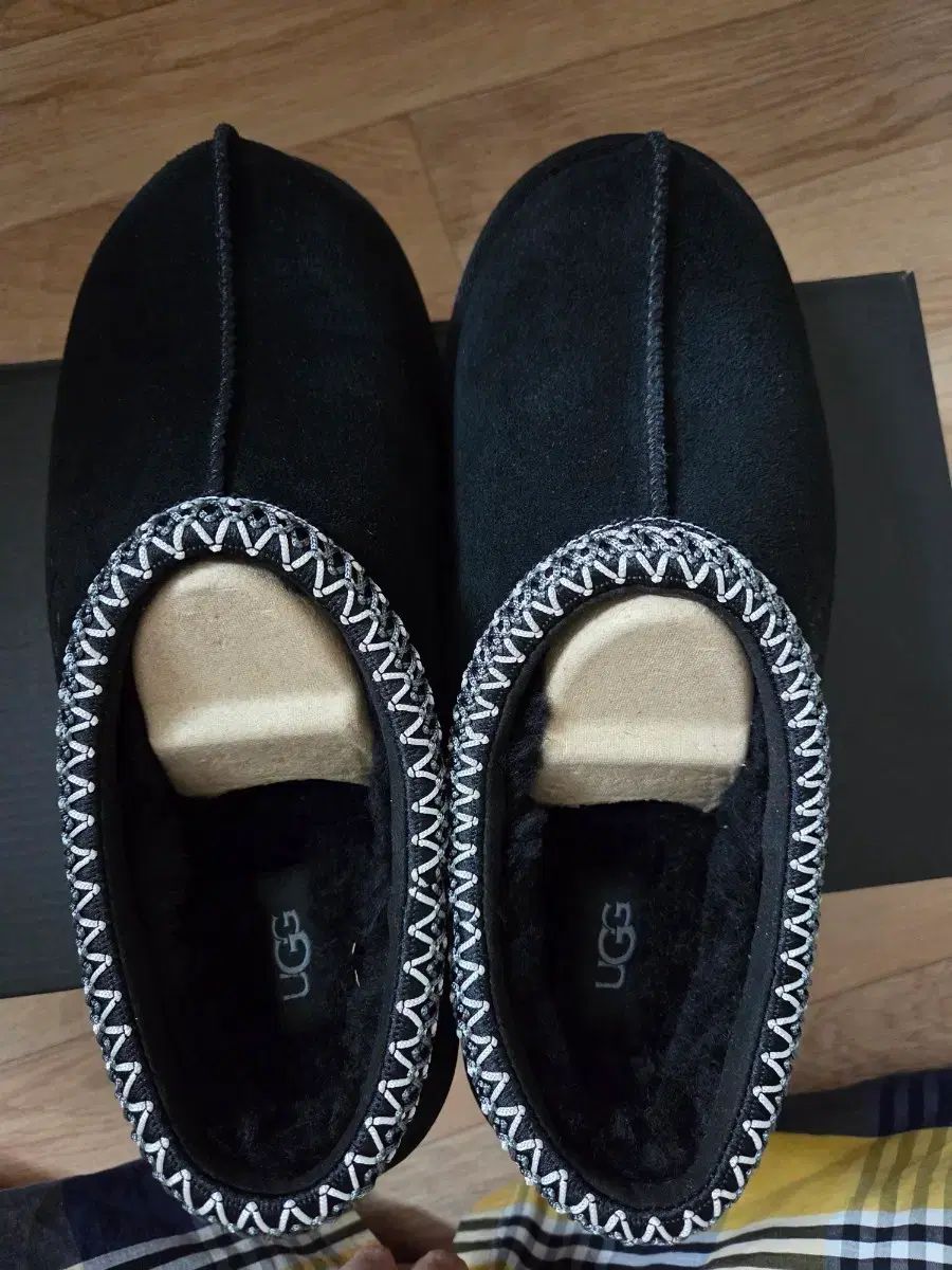 UGG アグ タスマン メンズ 260