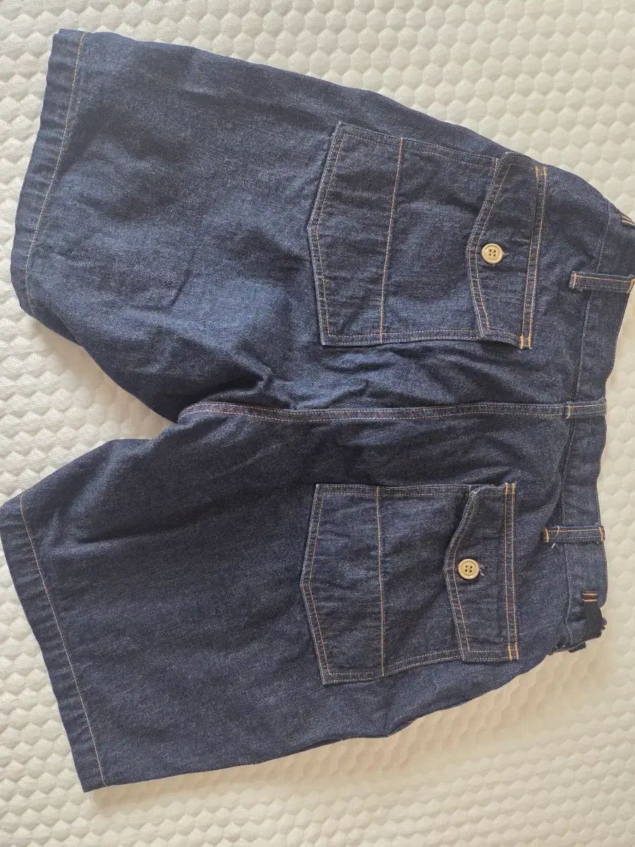 デニムハーフパンツ