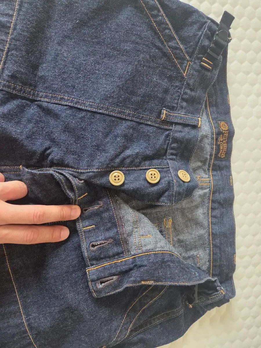 デニムハーフパンツ