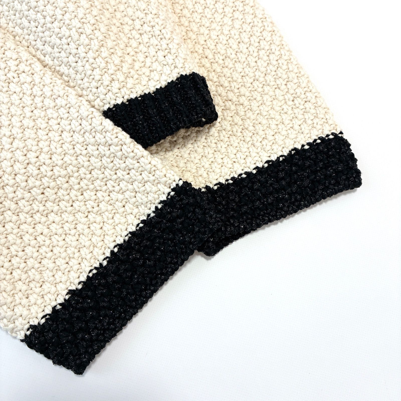 タグ付未使用 / 2024 / Mila Owen / フラップポケット付金釦 ニット