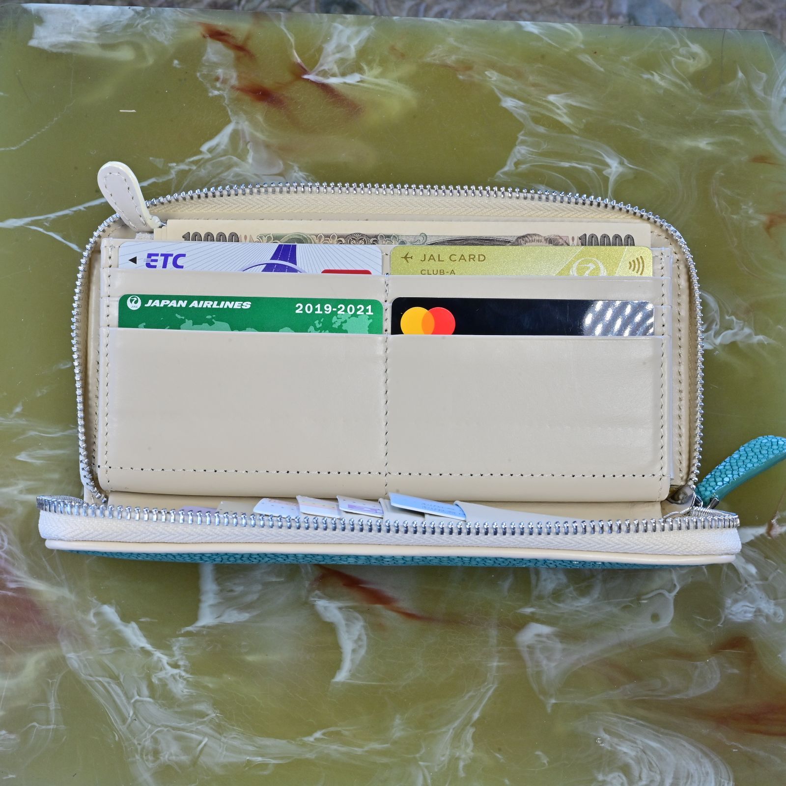 エメラルドグリーン スティングレイ