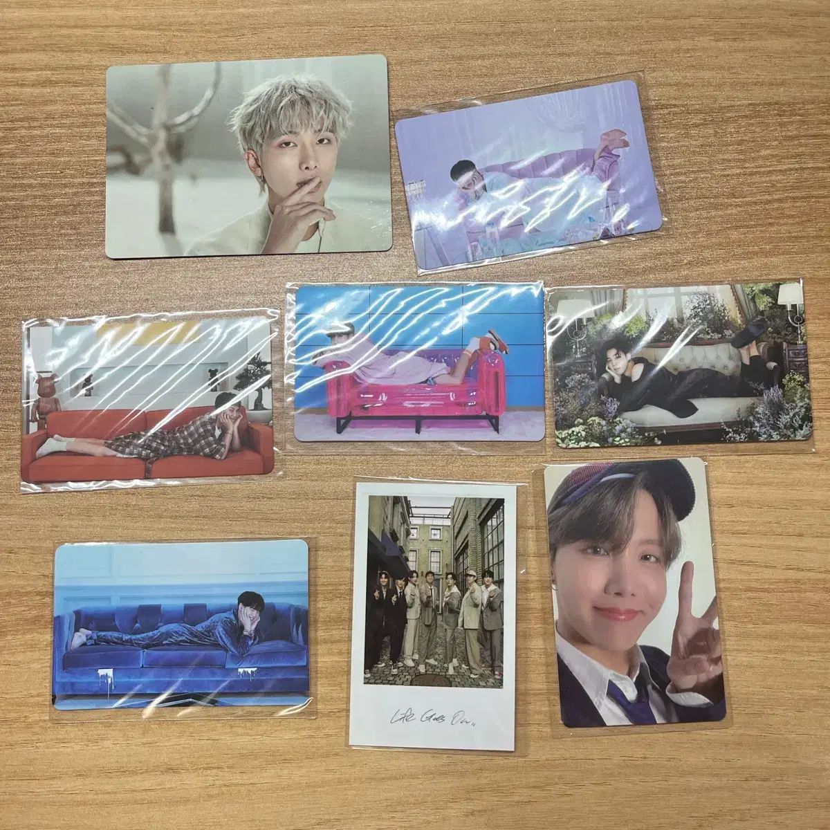 タレントグッズ BTS CD 購入特典 防弾少年団【貴重】大小 トレカ 22枚