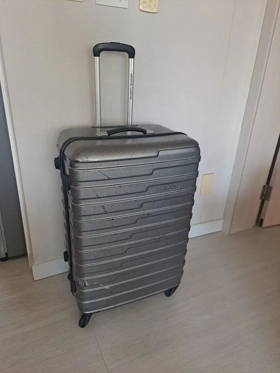 アメリカンツーリスター TSA マットグレー 大型 キャリアー