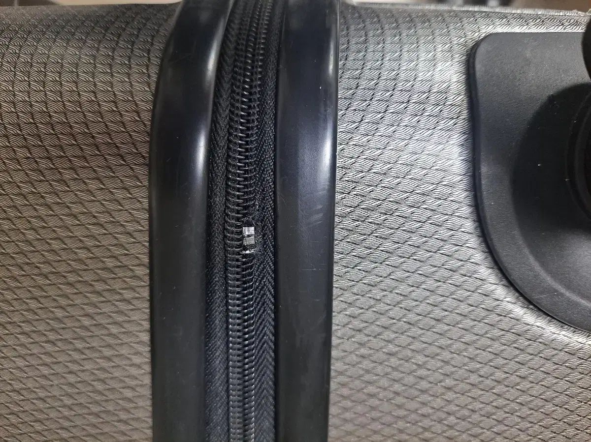 アメリカンツーリスター TSA マットグレー 大型 キャリアー