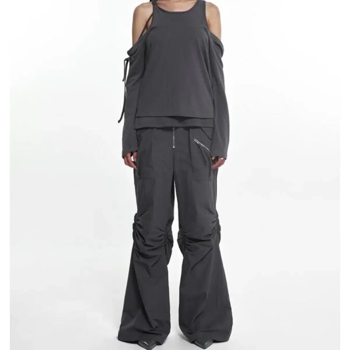 NACHE ナチェ エクスポージャー ジップ デザインテープ シャーリング ジップアップ ナイロン パンツ チャコール