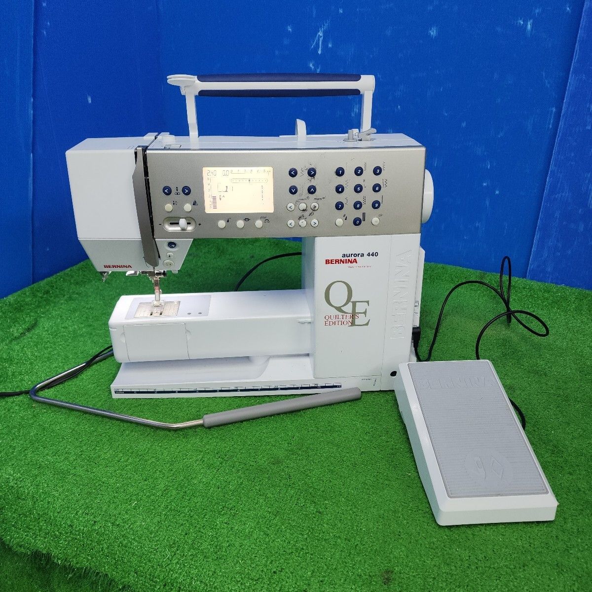 X 72ヤ BERNINA ベルニナ aurora 440 QE コンピューターミシン 一部動作品 保証付 2512
