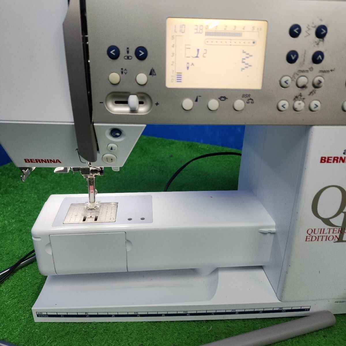 0 aurora BERNINA QE ベルニナ コンピューターミシン 高性能ミシン 