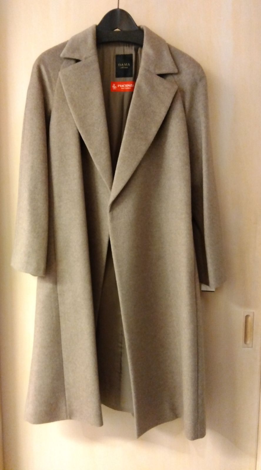 M24 ☆ダーマコレクション【美品】DAMA collection PIACENZA カシミヤ