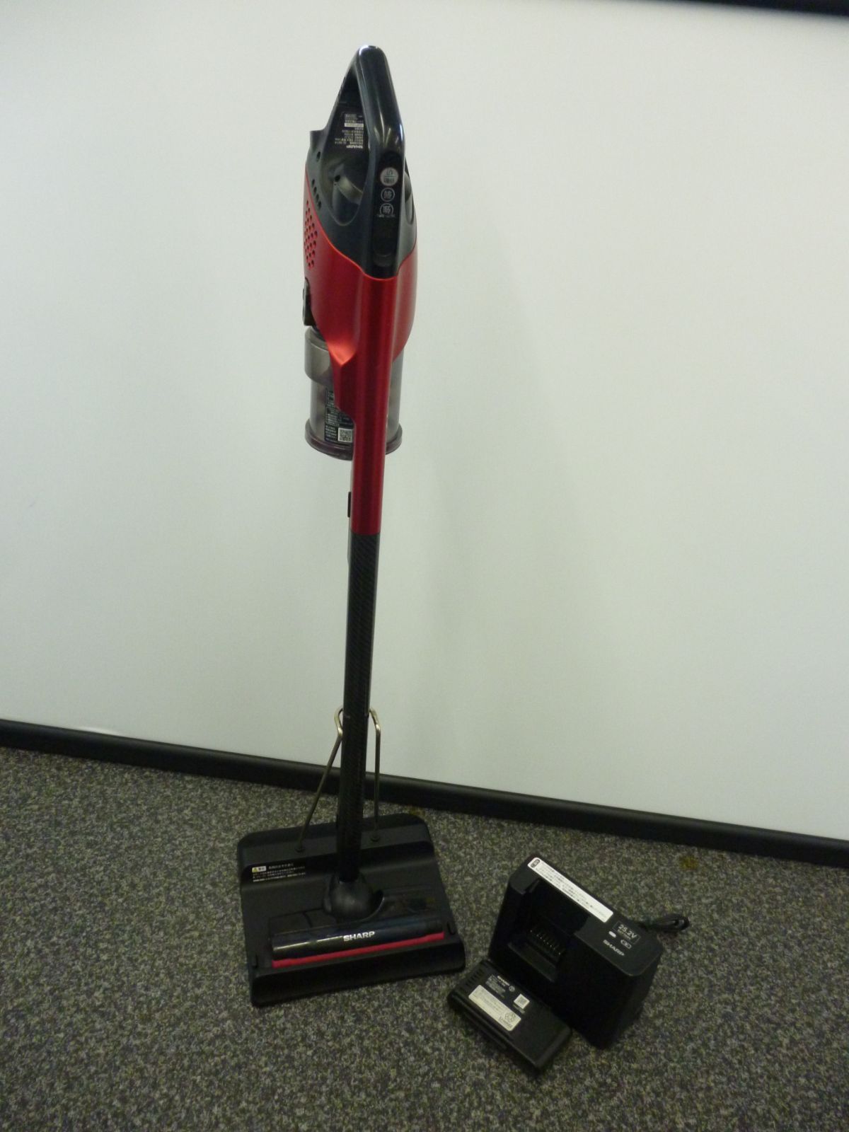 ジャンク品 フィルター欠品 SHARP シャープ コードレススティック