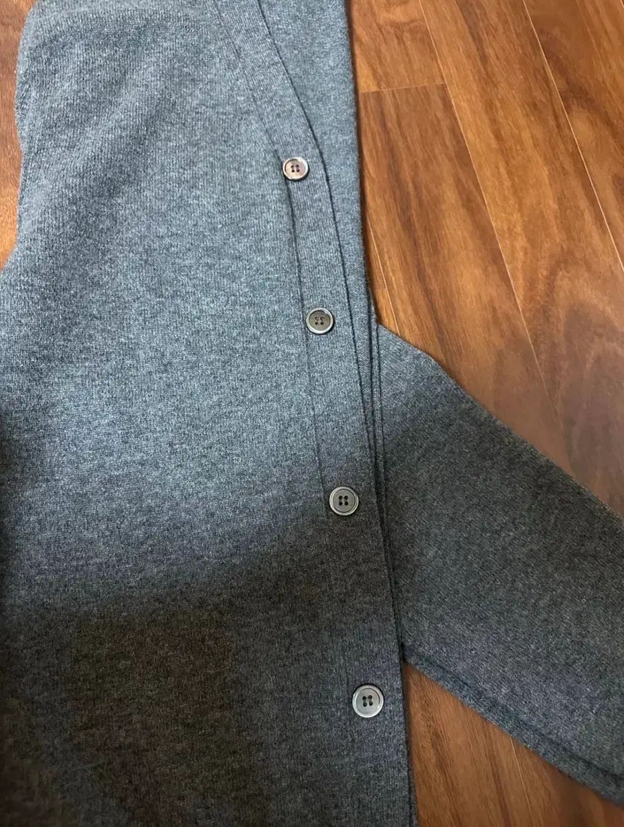 コム・デ・ギャルソン GOLD ワッペン カーディガン Vネック m