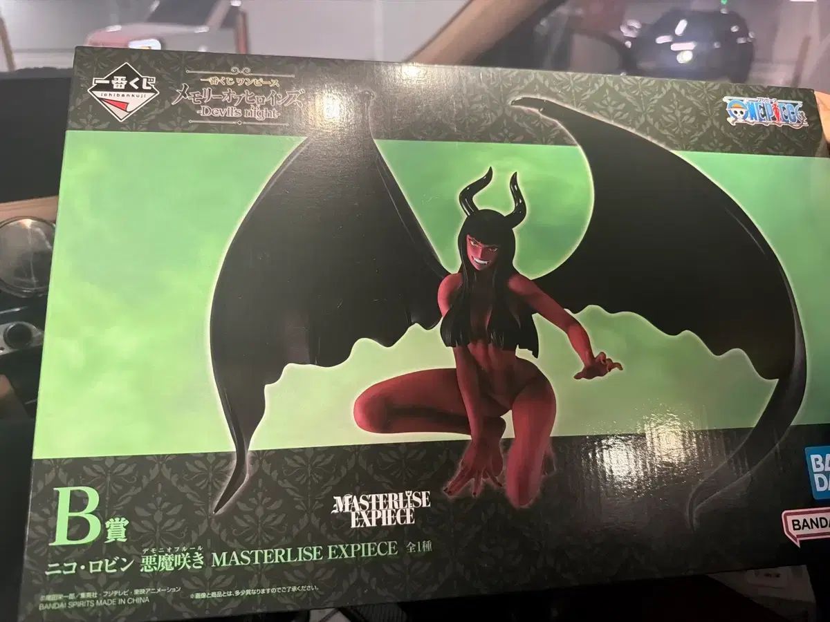 一番くじ ONE PIECE 矢澤 にこ ロビン B賞