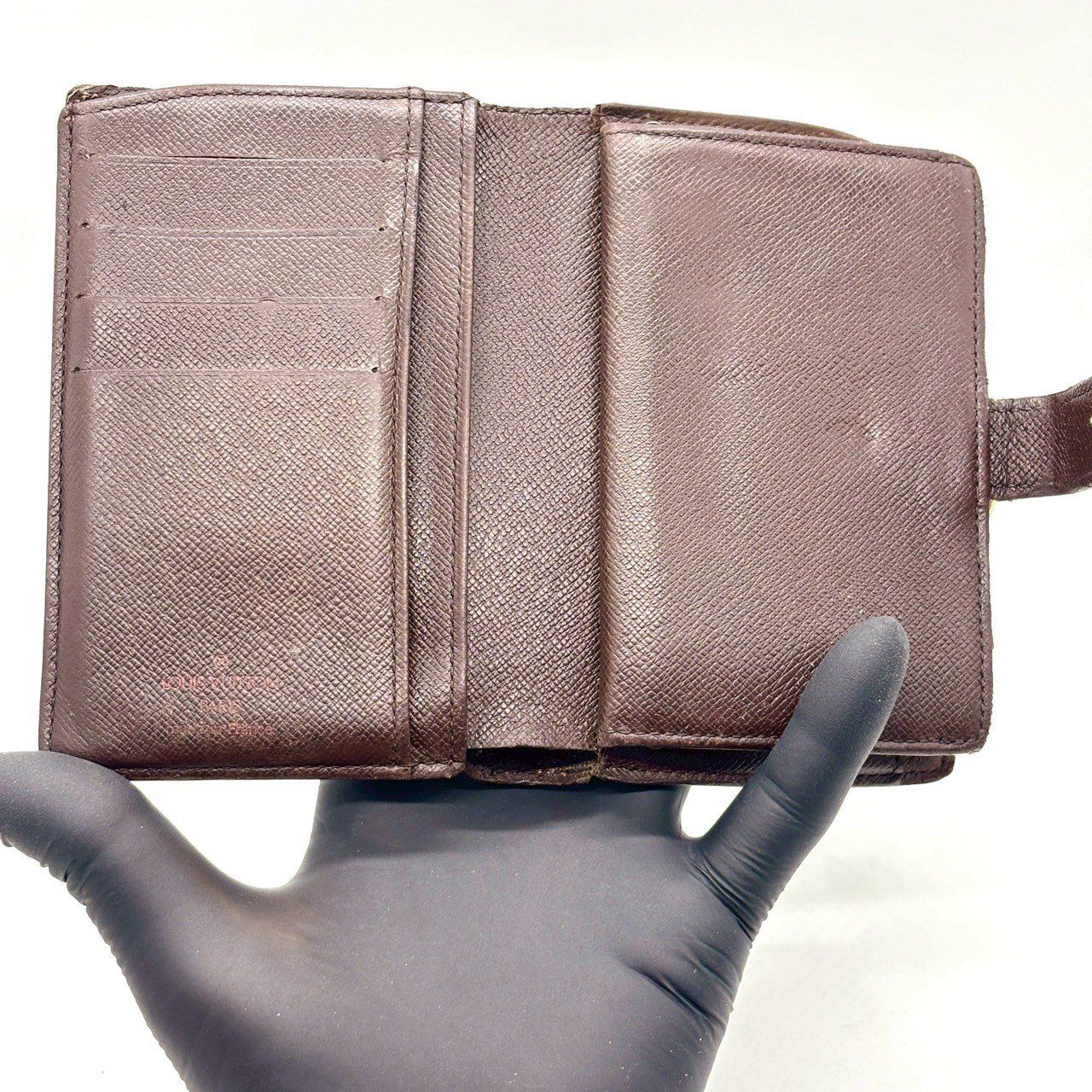 美品✨️ルイヴィトン　ダミエ　エベヌ　ヴィエノワ　財布　折り財布　コンパクト財布 ルイヴィトン ヴィエノワ ダミエ エベヌ ブラウン 茶色 新型モデル