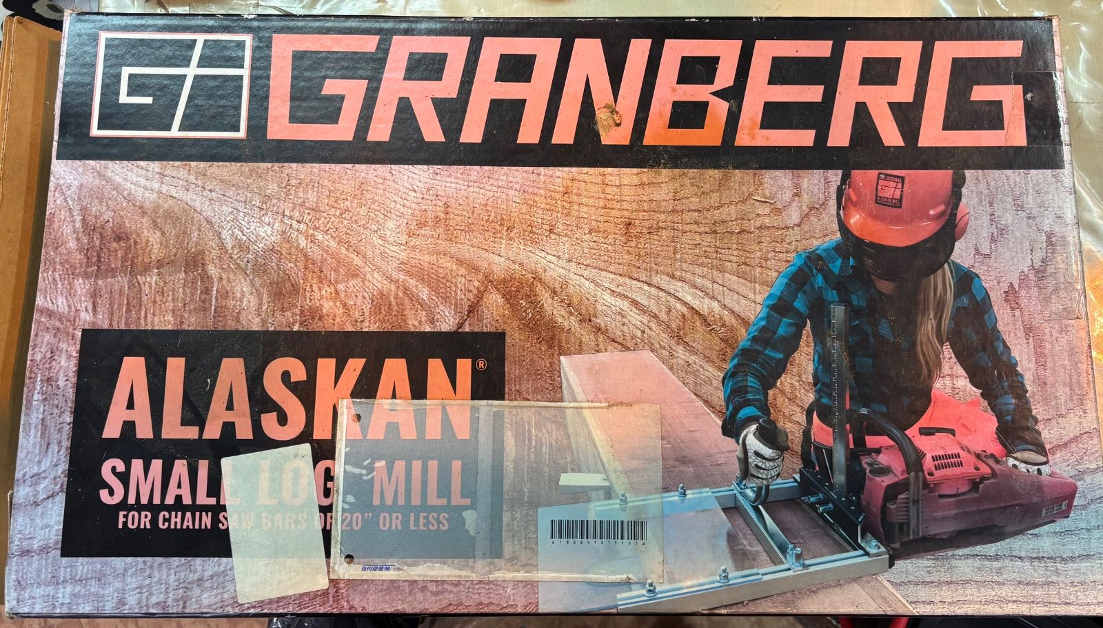 チェンソー製材アタッチメント ALASKAN SMALL LOG MILL