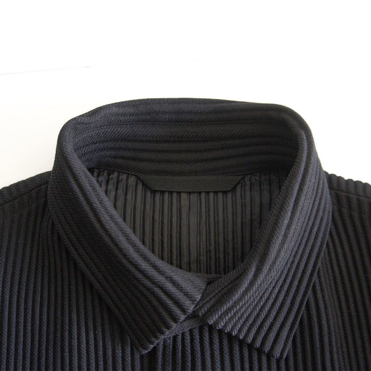 美品】 HOMME PLISSE ISSEY MIYAKE【プリーツ コート】2 ブラック