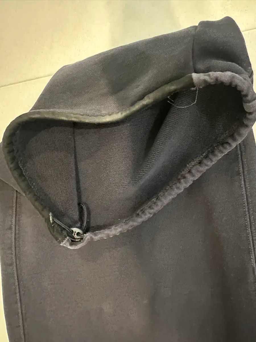 4 ポリテ루 サイド カーゴ スウェットパンツ ネイビー