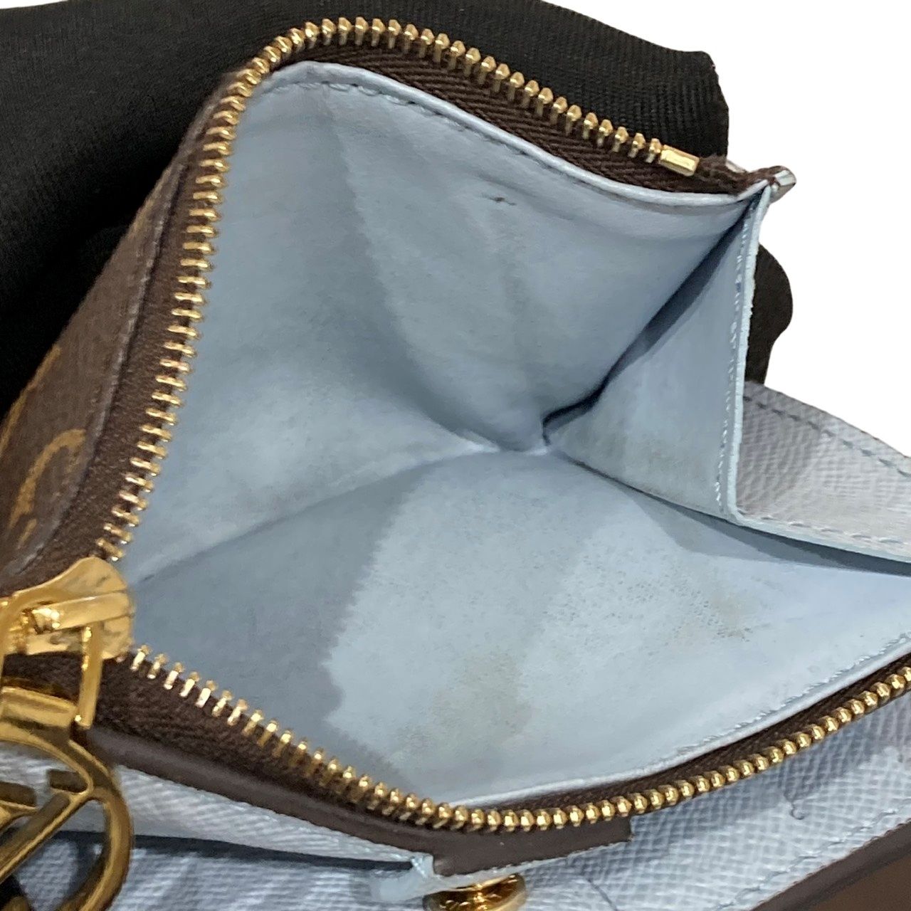 LOUIS VUITTON ルイヴィトン ポルトフォイユ リサ M83605 ブラウン×ブルーオランプ モノグラム 二つ折り財布 レディース 【中古】 12512K23 LOUIS VUITTON ルイヴィトン ポルトフォイユ リサ M83605 ブラウン