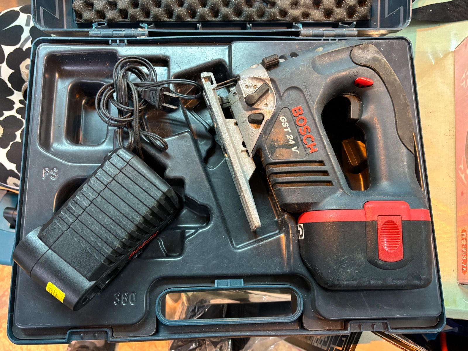 BOSCH ボッシュ 24 V充電式ジグソー GST V 0 601 598 223 ケースに名前記入あり