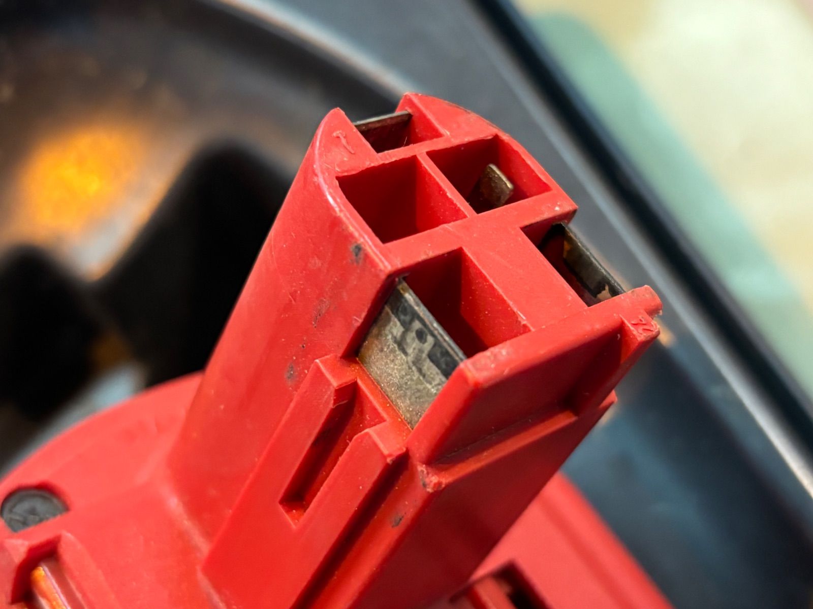  BOSCH ボッシュ 24 V充電式ジグソー GST V 0 601 598 223 ケースに名前記入あり ジグソー 切断工具 切断機