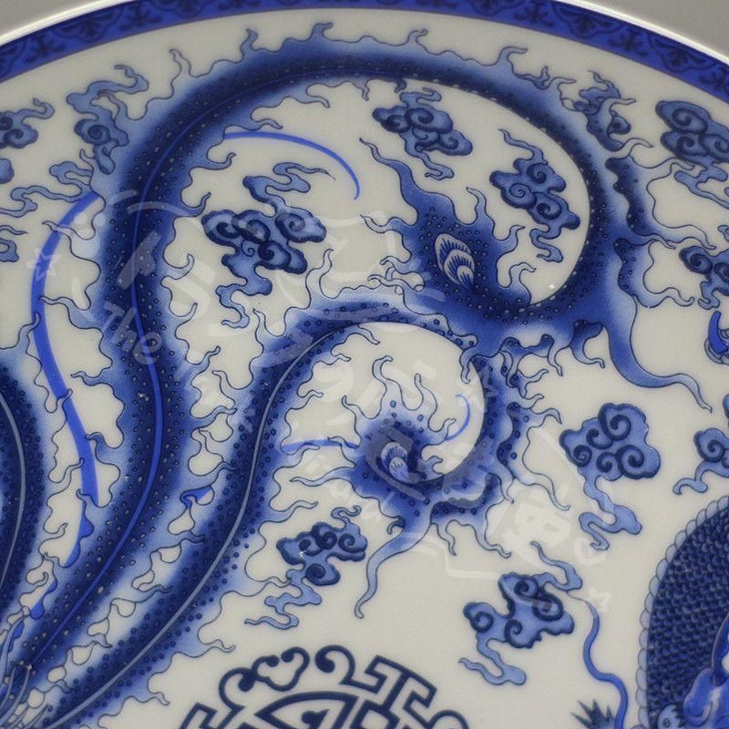 新年ギフト大清乾隆龍鳳呈祥青磁皿 景徳鎮 陶磁器 装飾品 現代工芸品