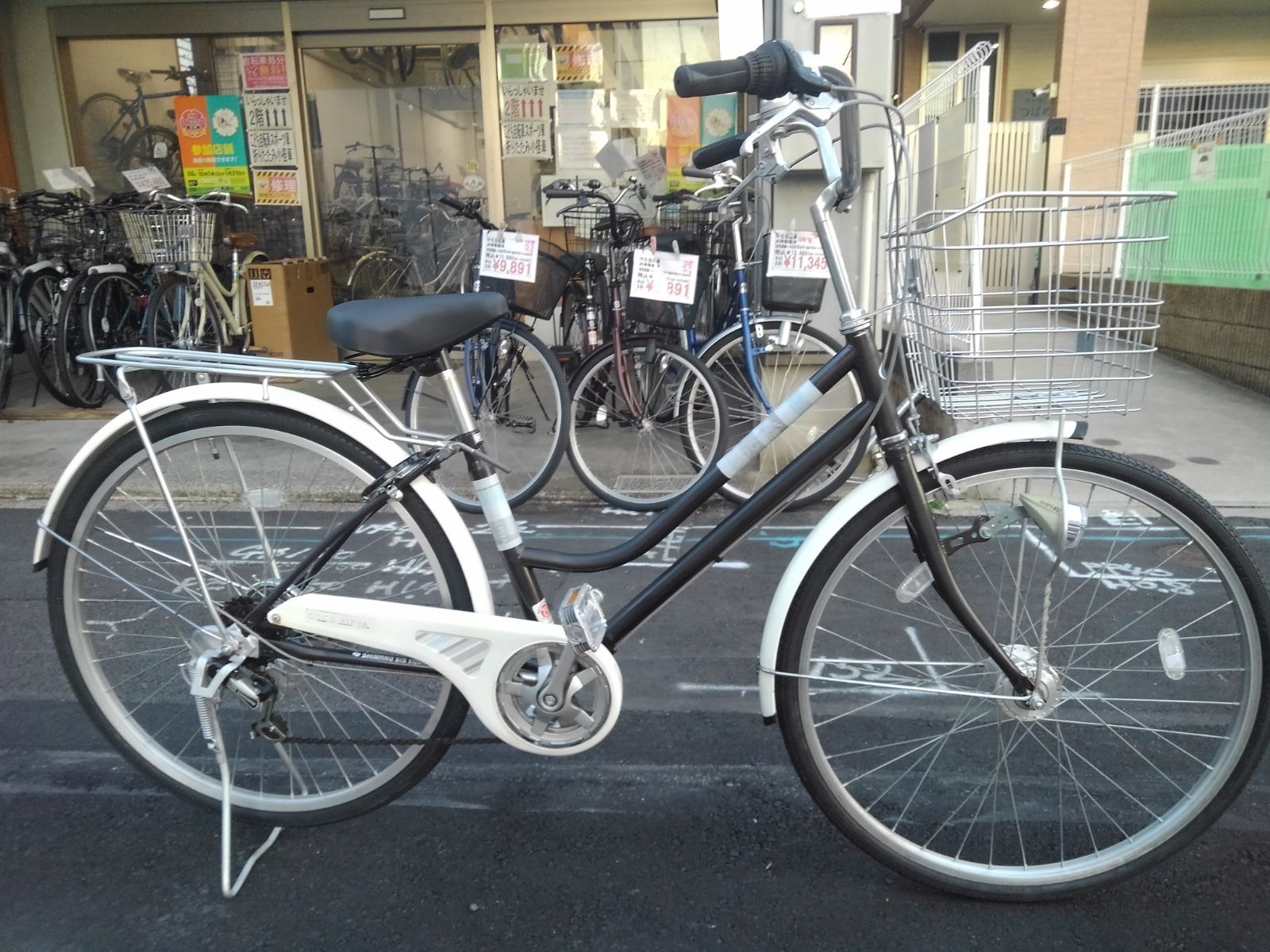 名古屋市昭和区 自転車３８７１ 前後タイヤ ２６インチ ６段ギヤ LEDオートライト