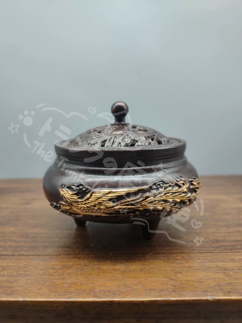 銅器 三足龍鳳薫炉 茶台薫香炉 茶道具 香道具 装飾品 工芸品 置物 新年ギフト銅器 三足龍鳳薫炉 茶台薫香炉 茶道具 香道具 装飾品 工芸品