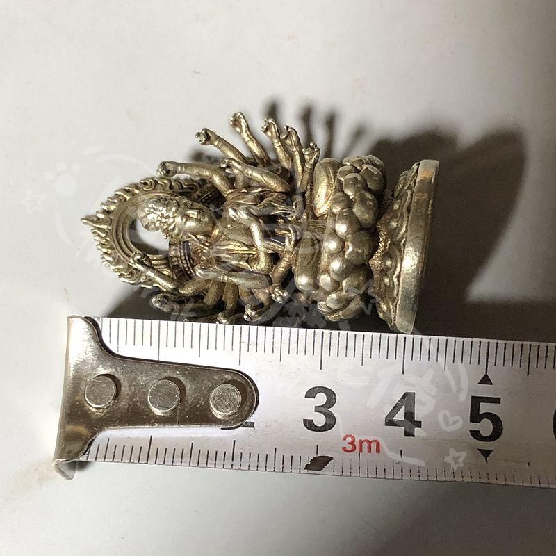 仏教美術 仏像 千手観音菩薩仏像 銅製 銅器 工芸品 置物 仏教美術 仏像 千手観音菩薩仏像 銅製 銅器 工芸品 置物 - TOIDI