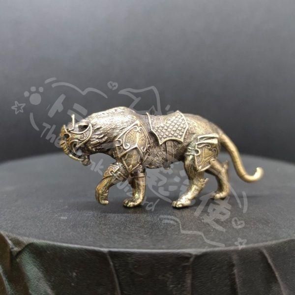 新年ギフト甲冑戦虎 獣虎