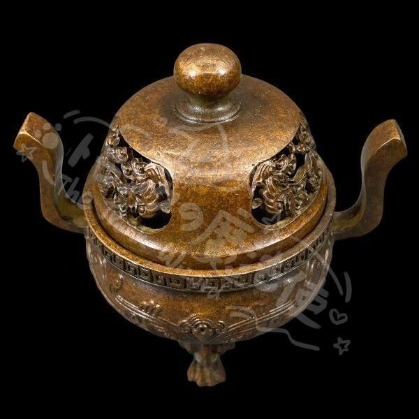 獣耳纏枝蓮三足香炉 銅器 文房具 茶道具 重厚 極細工 工芸品 美術品 置物 獣耳纏枝蓮三足香炉 銅器 文房具 茶道具 重厚 極細工 工芸品