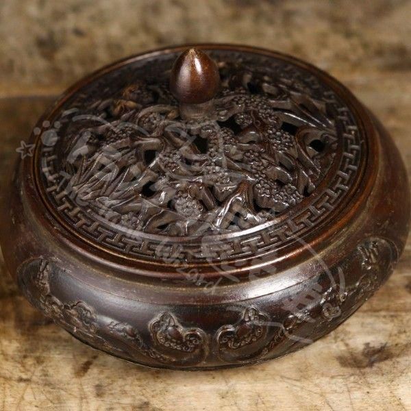 新年ギフト沈香檀香炉 銅製 机頭炉 沈香檀香炉 彫花如意平底炉 香道具 置物