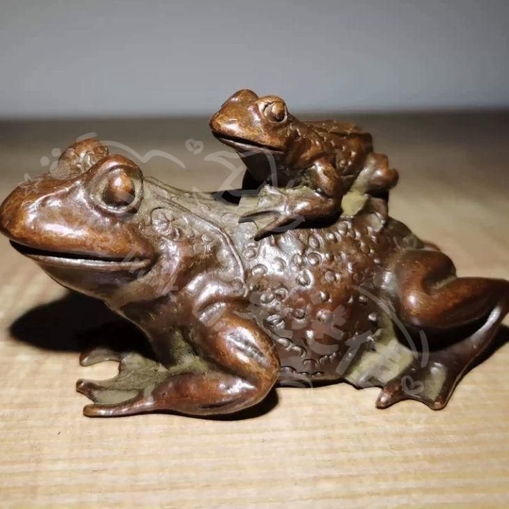 新年ギフト銅 細工 母子金蟾 茶道 来財飾り 工芸品 美術品 置物