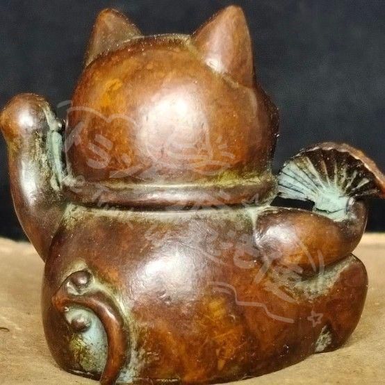 銅制 招財猫 招財進宝 茶台茶寵 自宅 オフィスカウンター 装飾品 工芸品 置物 新年ギフト銅制 招財猫 招財進宝 茶台茶寵 自宅 オフィスカウンター