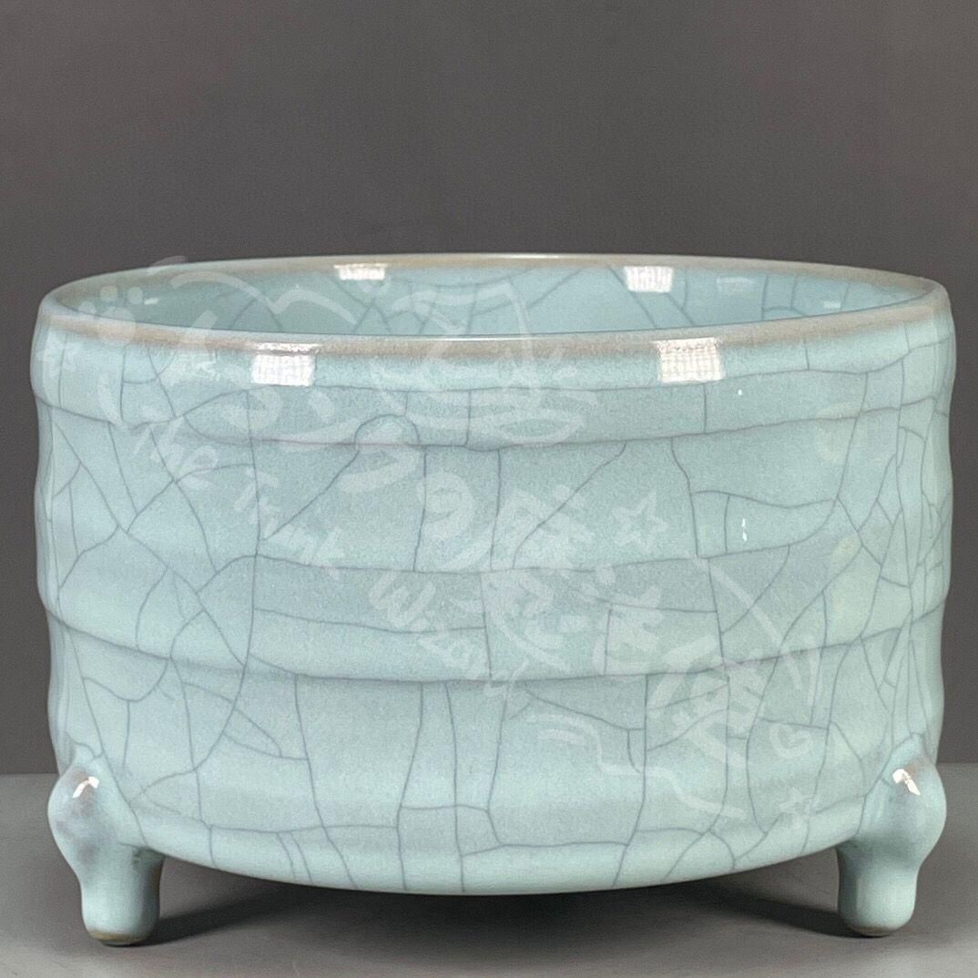 新年ギフト汝磁器開片三足香炉 香道具 景徳鎮 陶磁器 装飾品 現代工芸品 美術品 置物